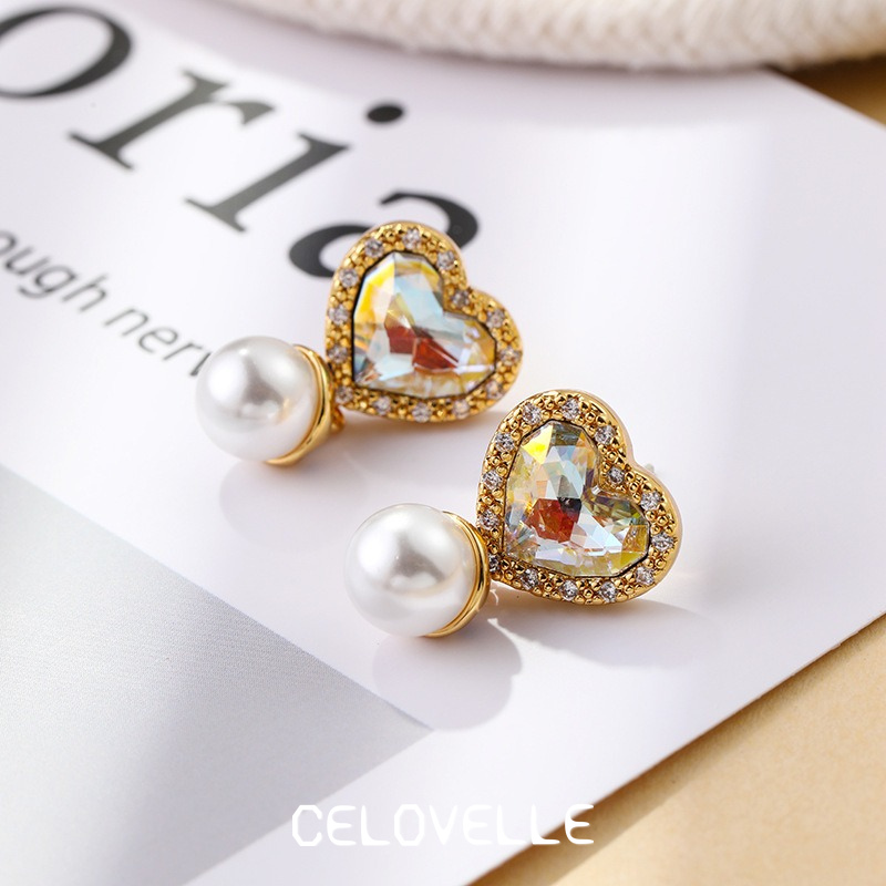 Liora Gleam Pearl Heart Stud Earrings product image 5