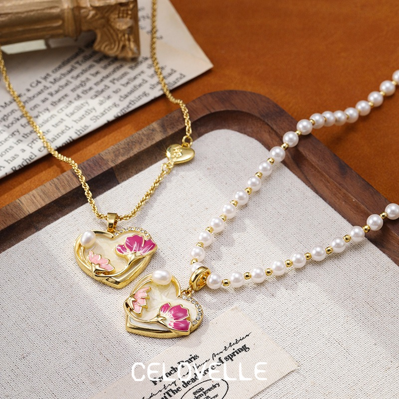 Elara Lustre Pearl Heart Pendant Necklace product image 7