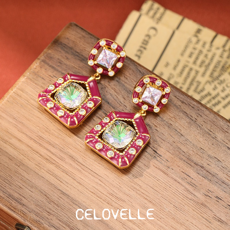 Valentina Gleam Sculptural Stud Earrings product image 4