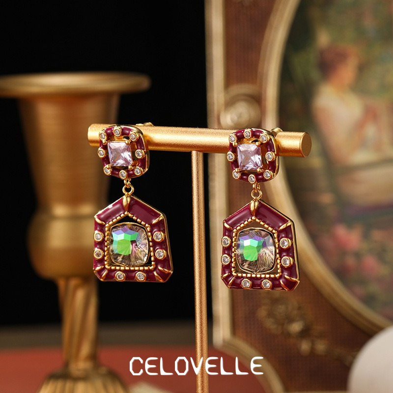 Valentina Gleam Sculptural Stud Earrings product image 6