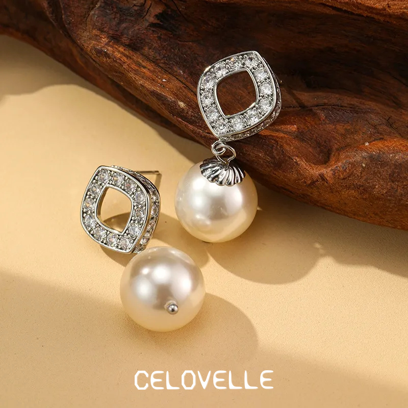 Marielle Reverie Pearl Crystal Stud Earrings product image 2