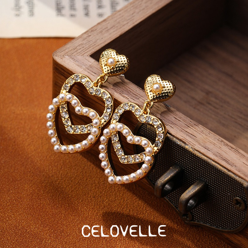 Valentina Bloom Pearl Heart Stud Earrings product image 5