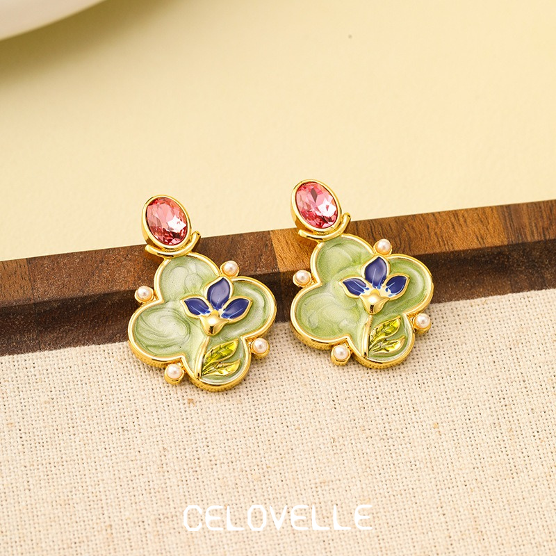 Solene Muse Pearl Floral Stud Earrings product image 1