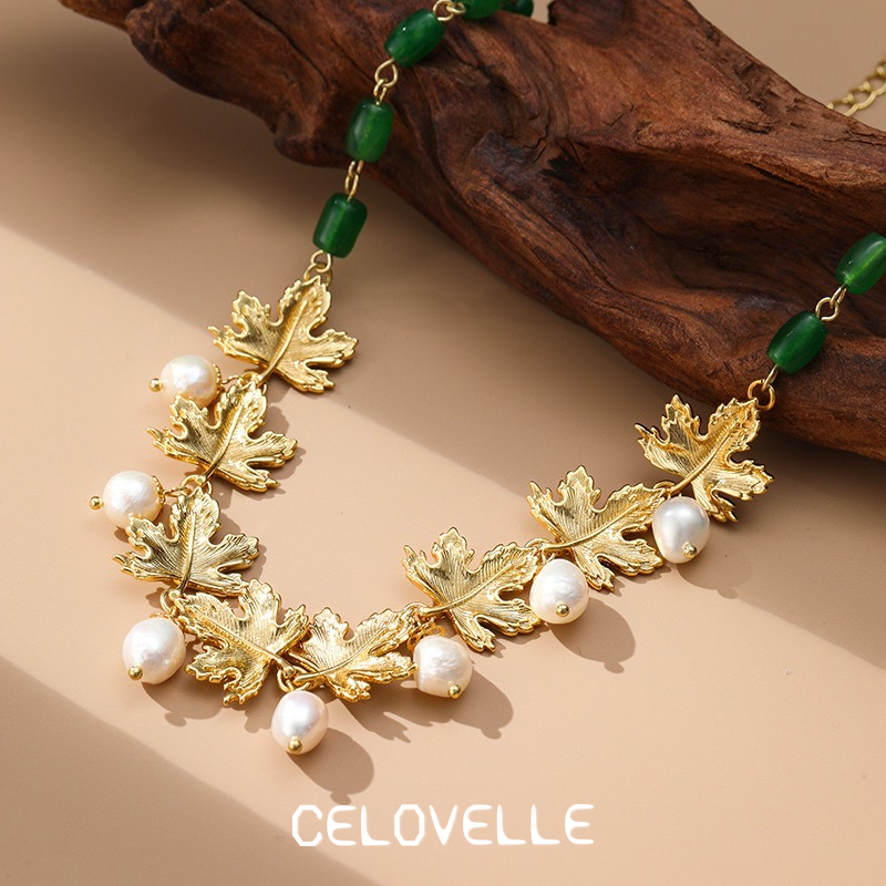 Elara Halo Pearl Pendant Necklace product image 4