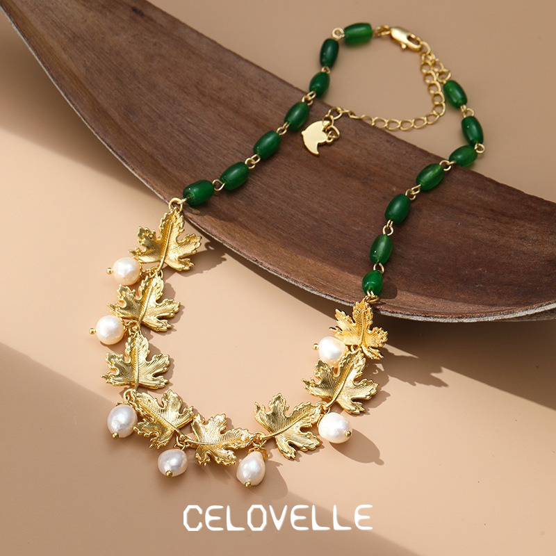 Elara Halo Pearl Pendant Necklace product image 5