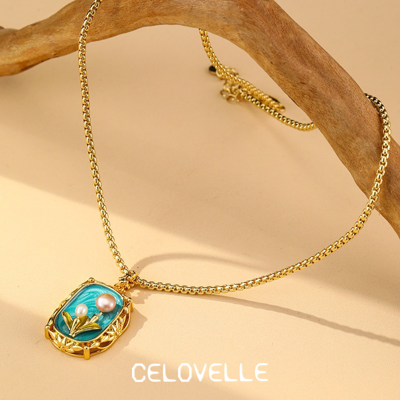 Celeste Halo Pearl Floral Pendant Necklace product image 3