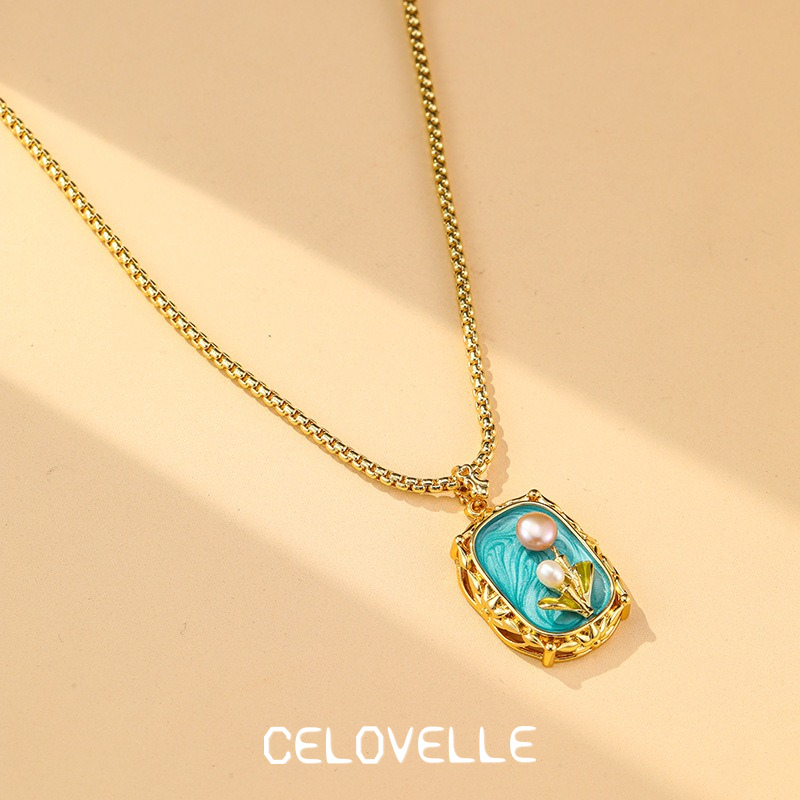 Celeste Halo Pearl Floral Pendant Necklace product image 4