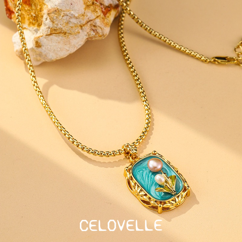 Celeste Halo Pearl Floral Pendant Necklace product image 5