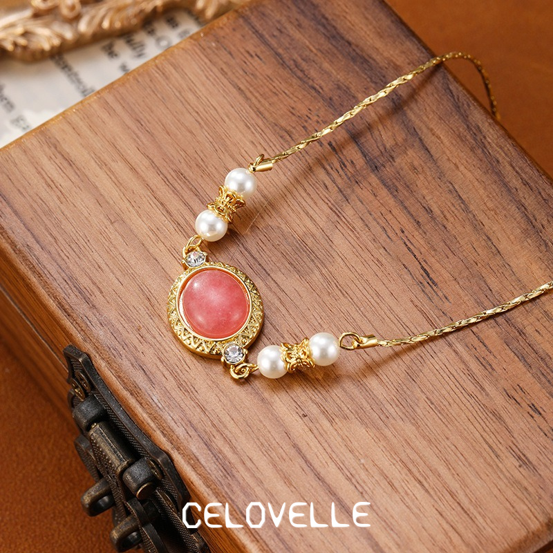 Rosalie Lustre Pearl Chain Bracelet product image 5