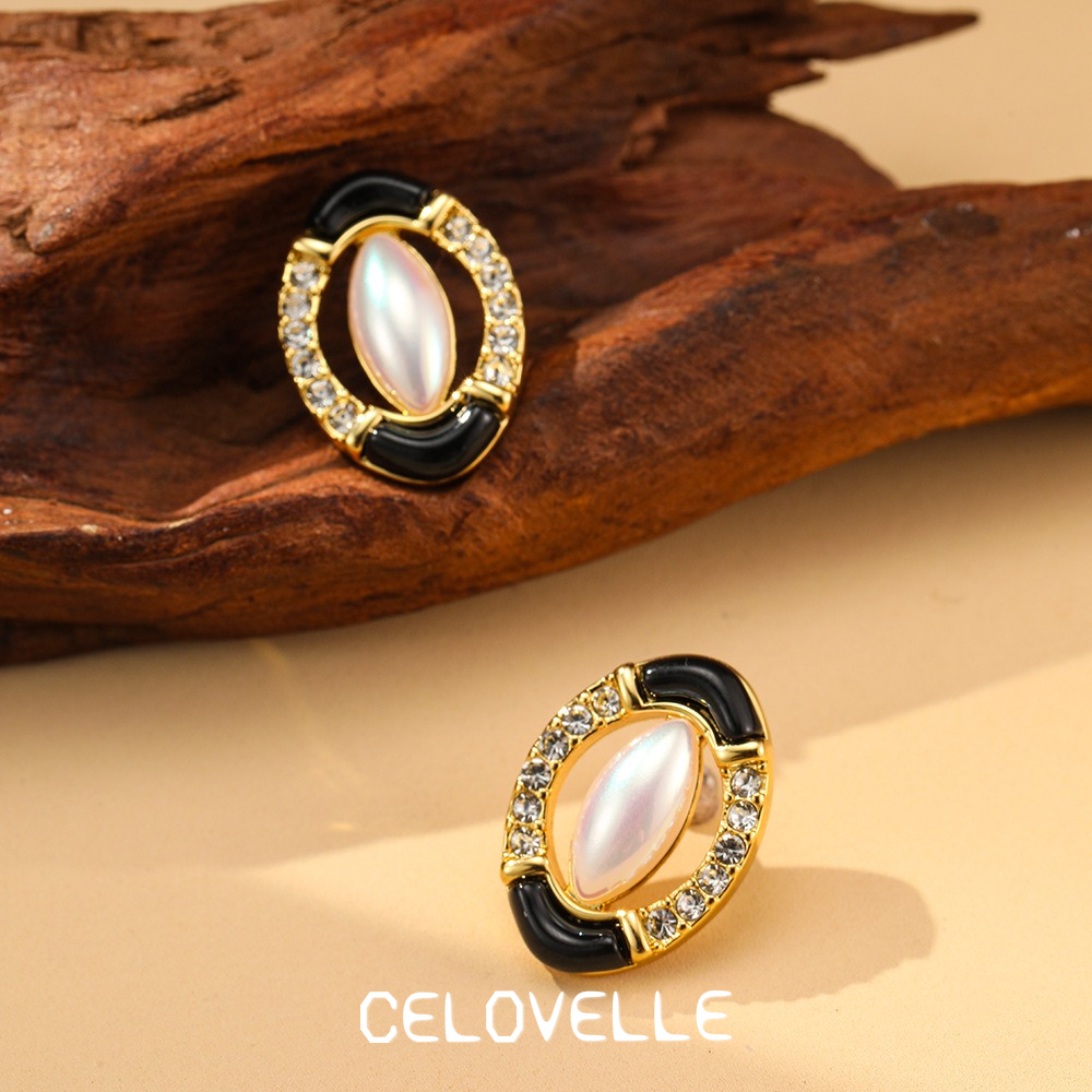 Vesper Bloom Pearl Geometric Stud Earrings product image 6