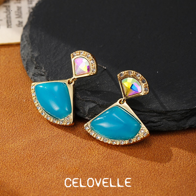 Evadne Petal Sculptural Stud Earrings product image 6