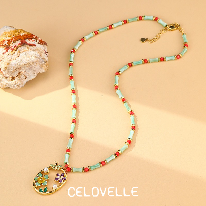 Rosalie Muse Floral Shell Pendant Necklace product image 7