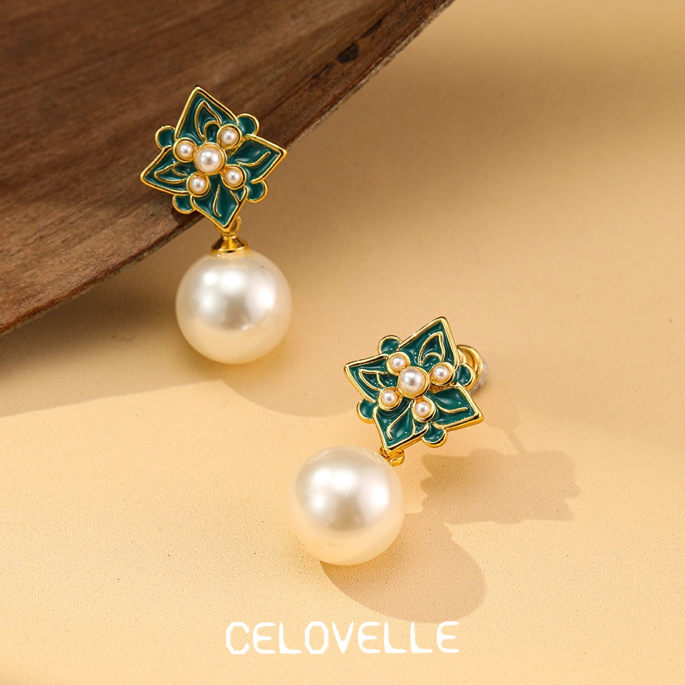 Liora Halo Pearl Floral Drop Earrings product image 4