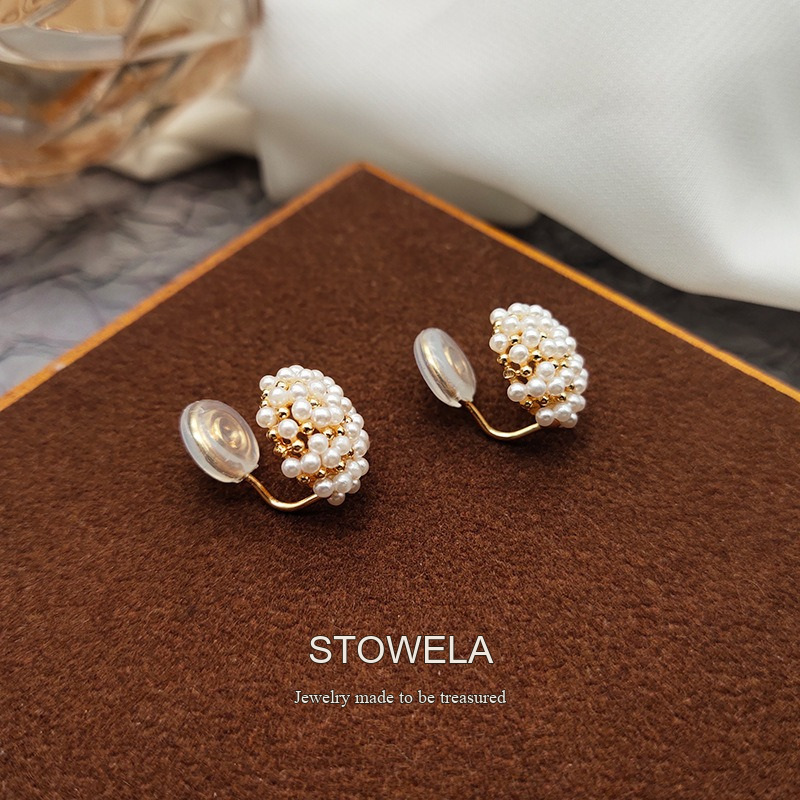Aurelia Pearl Geometric Clip-On Earrings product image 4