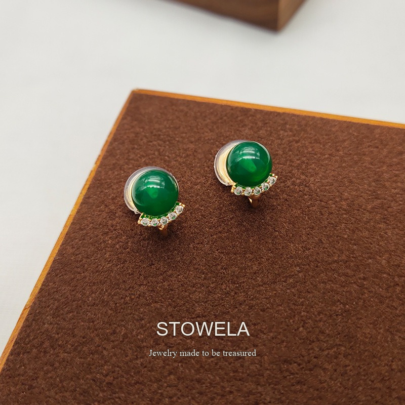 Vesper Agate-Inspired Crystal Clip-On Earrings product image 5