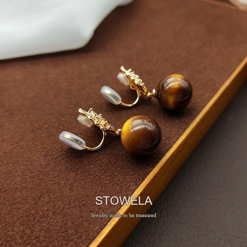 Vesper Tiger-Eye Inspired Clip-On Drop Earrings product image 5