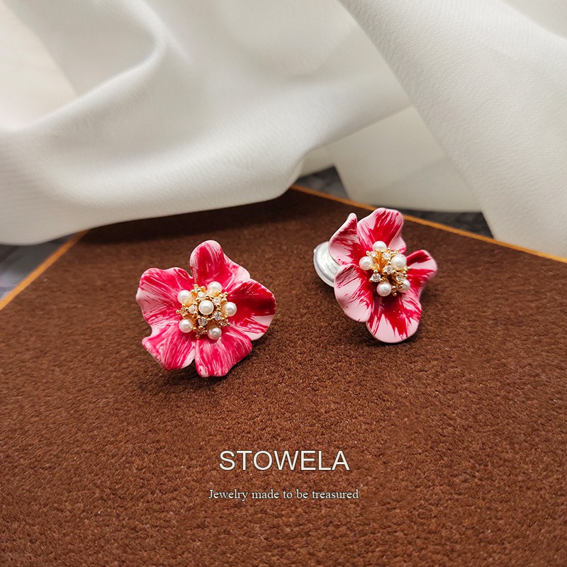 Seren Floral Clip-On Earrings product image 5