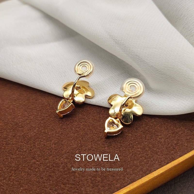 Vesper Floral Clip-On Earrings product image 5