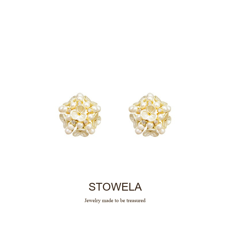 Élan Shell Pearl Clip-On Earrings product image 7