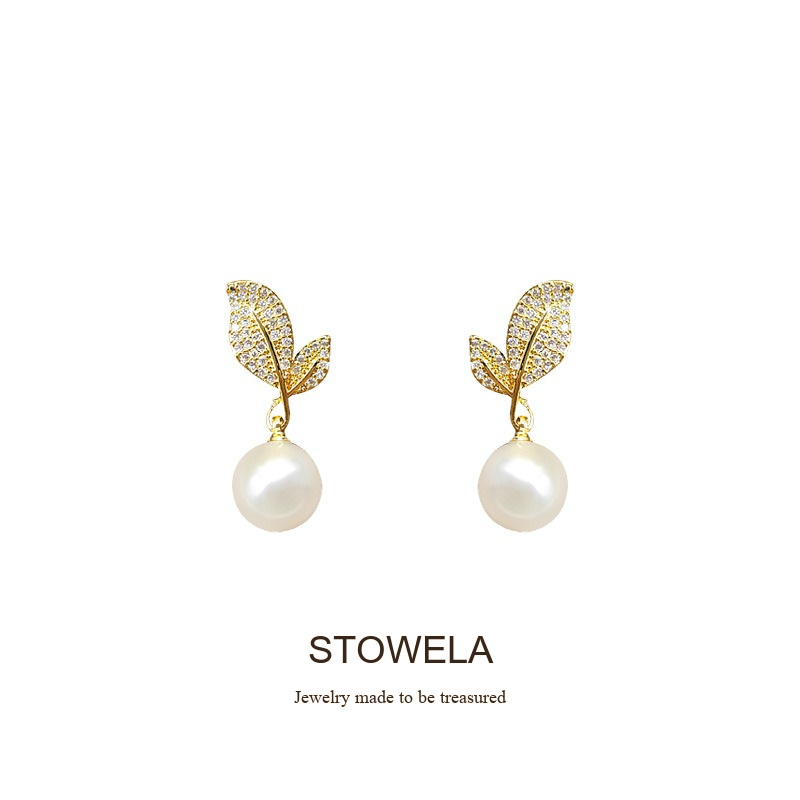Élan Leaf Pearl Clip-On Earrings product image 8