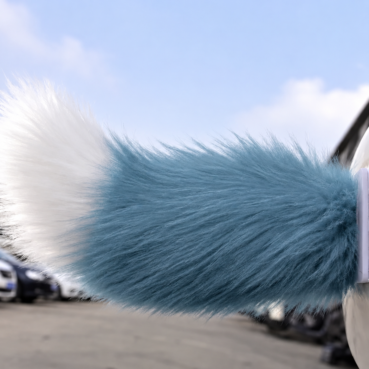 🔥 50% OFF – Electric Wagging Car Tail 🐾