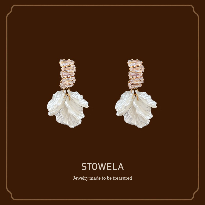 Seren Leaf Clip-On Earrings — Edition 05 product image 1