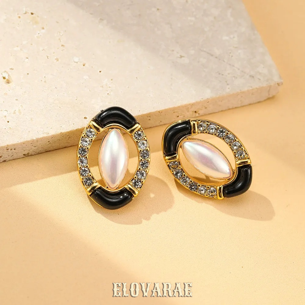 Vesper Bloom Pearl Geometric Stud Earrings product image 1