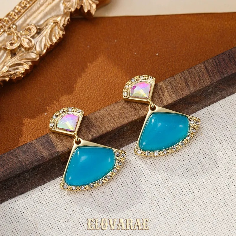 Evadne Petal Sculptural Stud Earrings product image 1
