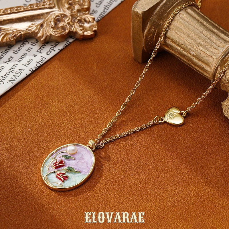 Cressida Lustre Pearl Pendant Necklace product image 2