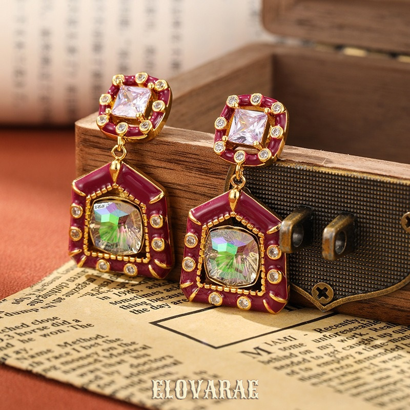 Valentina Gleam Sculptural Stud Earrings product image 2