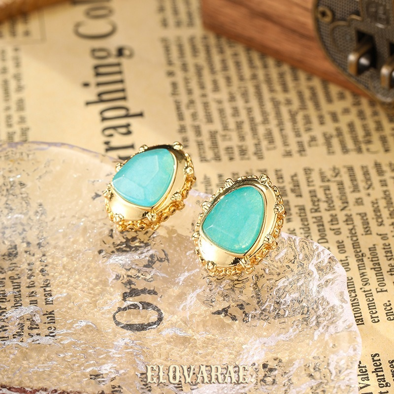 Thalia Gleam Sculptural Stud Earrings product image 2
