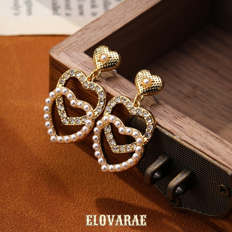 Valentina Bloom Pearl Heart Stud Earrings product image 3