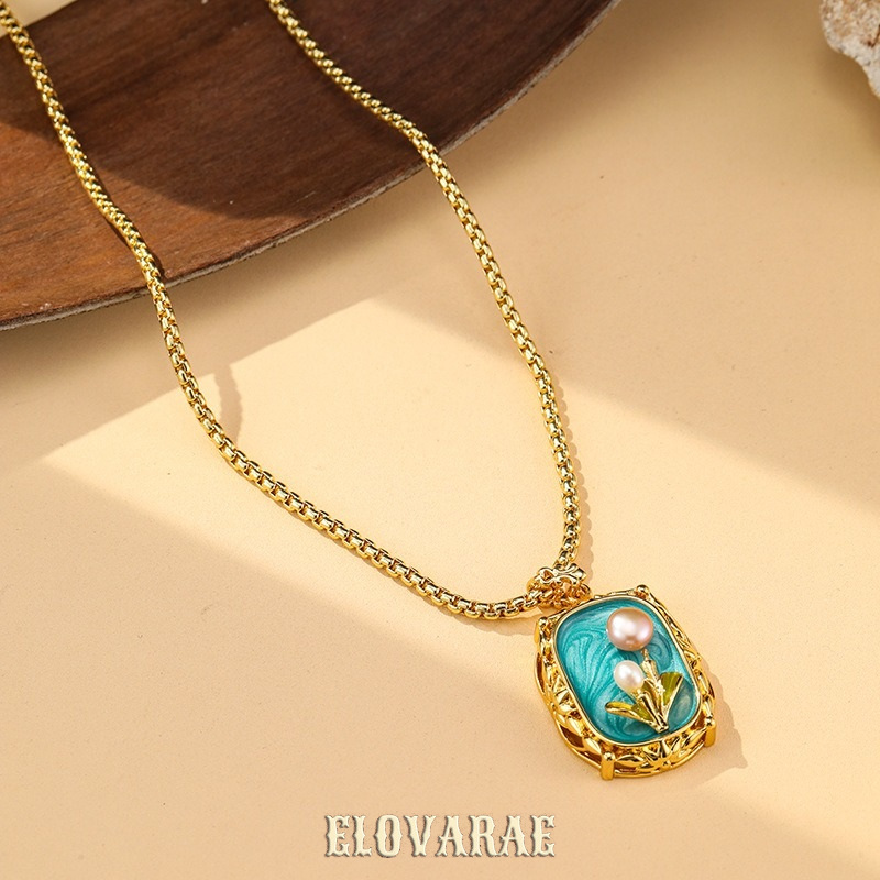 Celeste Halo Pearl Floral Pendant Necklace product image 3