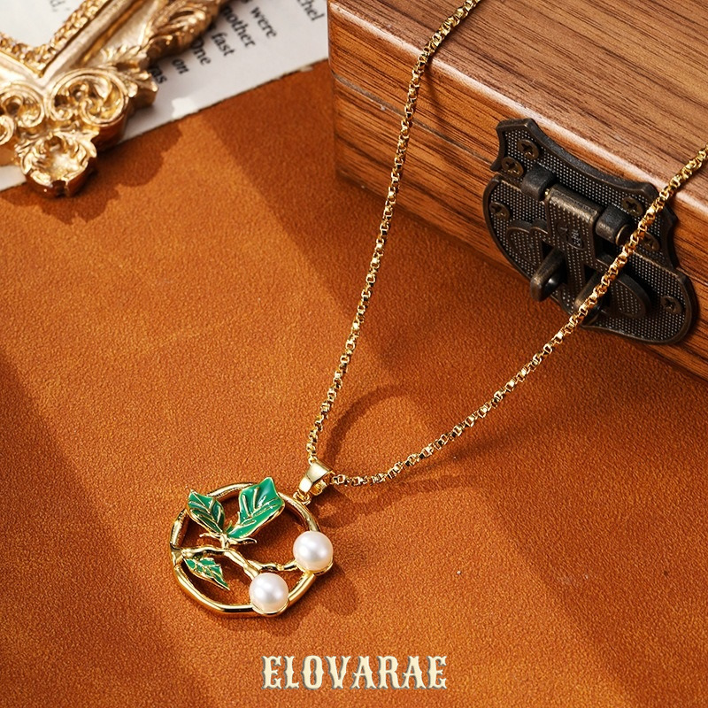 Liora Reverie Pearl Leaf Pendant Necklace product image 3