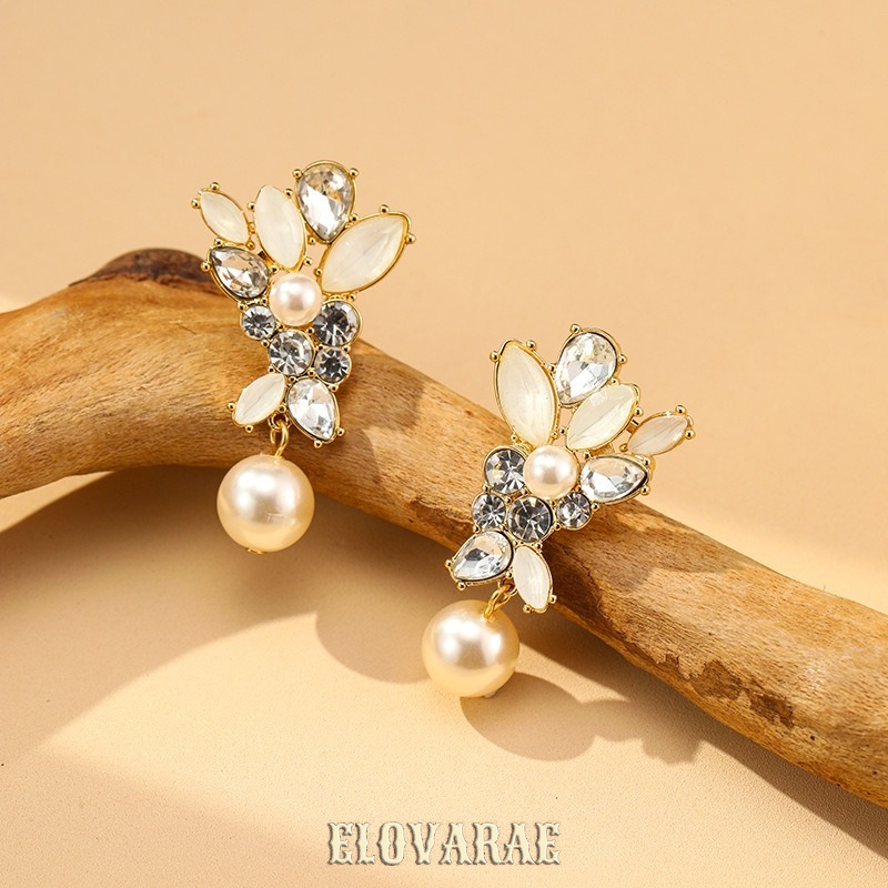 Lucienne Reverie Pearl Drop Earrings product image 3