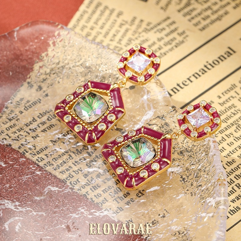 Valentina Gleam Sculptural Stud Earrings product image 3