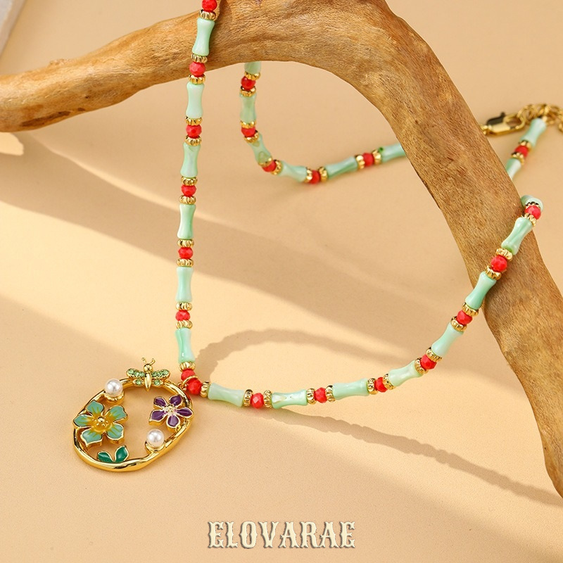 Rosalie Muse Floral Shell Pendant Necklace product image 4