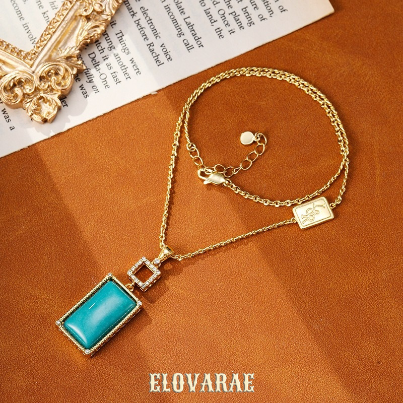 Aurelia Halo Geometric Pendant Necklace product image 4