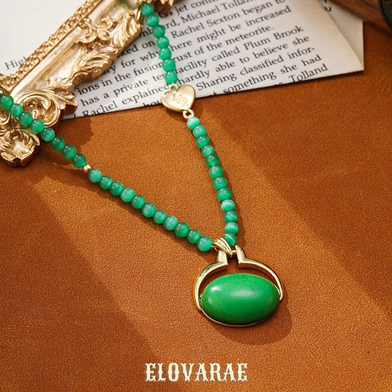 Vesper Halo Cat-Eye Pendant Necklace product image 4