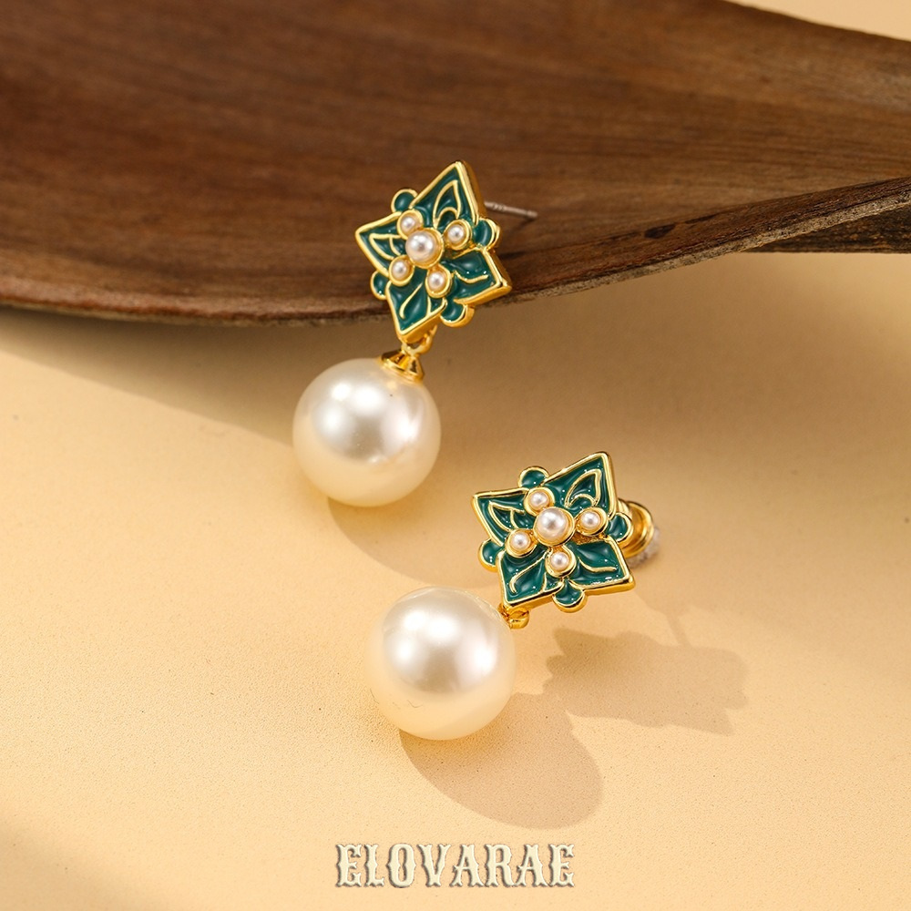 Liora Halo Pearl Floral Drop Earrings product image 4