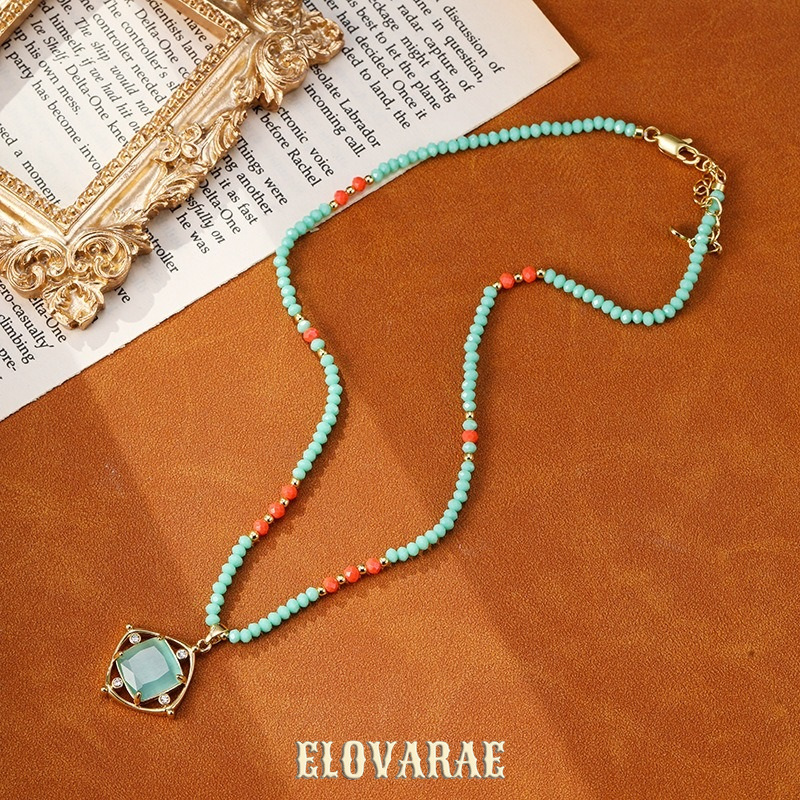 Seraphine Lustre Cat-Eye Pendant Necklace product image 4