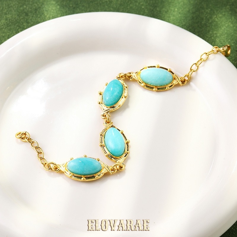 Amara Gleam Sculptural Chain Bracelet product image 4