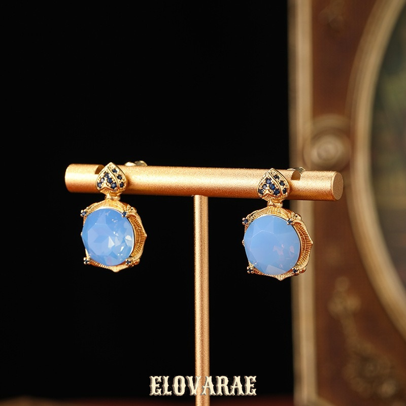 Marielle Petal Heart Stud Earrings product image 4