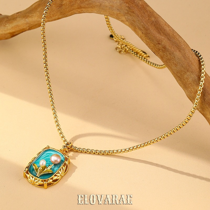 Celeste Halo Pearl Floral Pendant Necklace product image 5