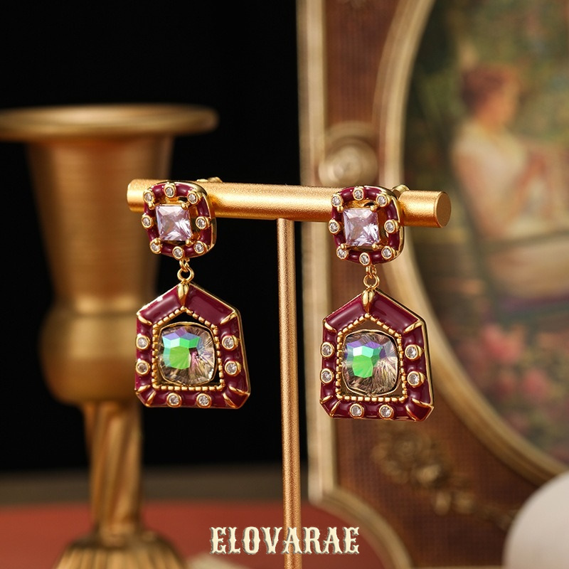 Valentina Gleam Sculptural Stud Earrings product image 5