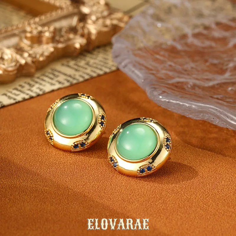 Vesper Petal Sculptural Stud Earrings product image 5