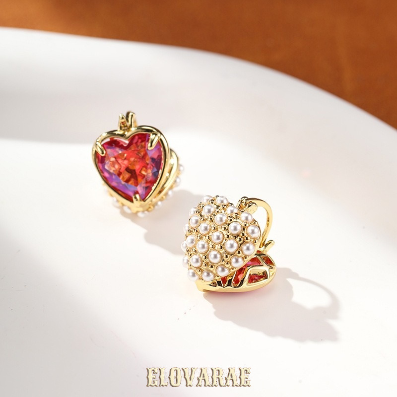 Ophelia Petal Pearl Heart Hoop Earrings product image 5