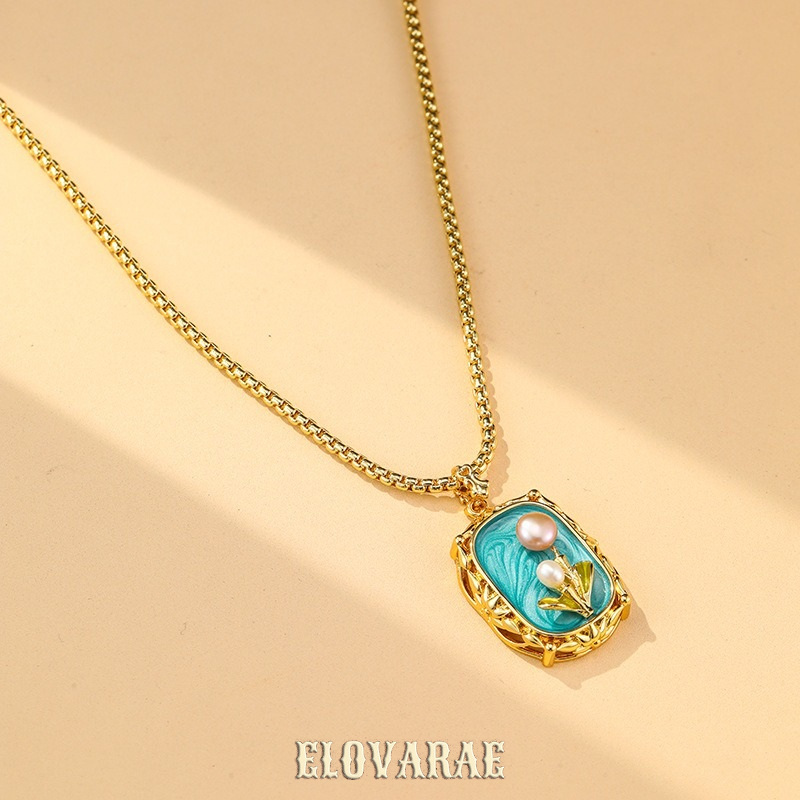 Celeste Halo Pearl Floral Pendant Necklace product image 6