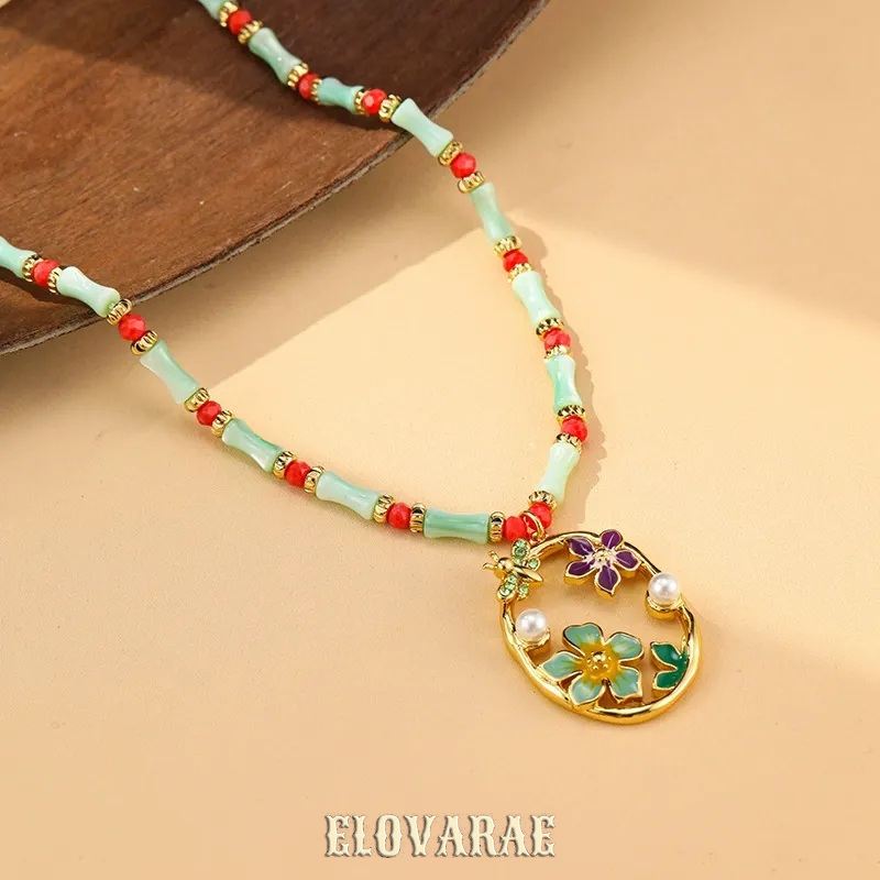 Rosalie Muse Floral Shell Pendant Necklace product image 7