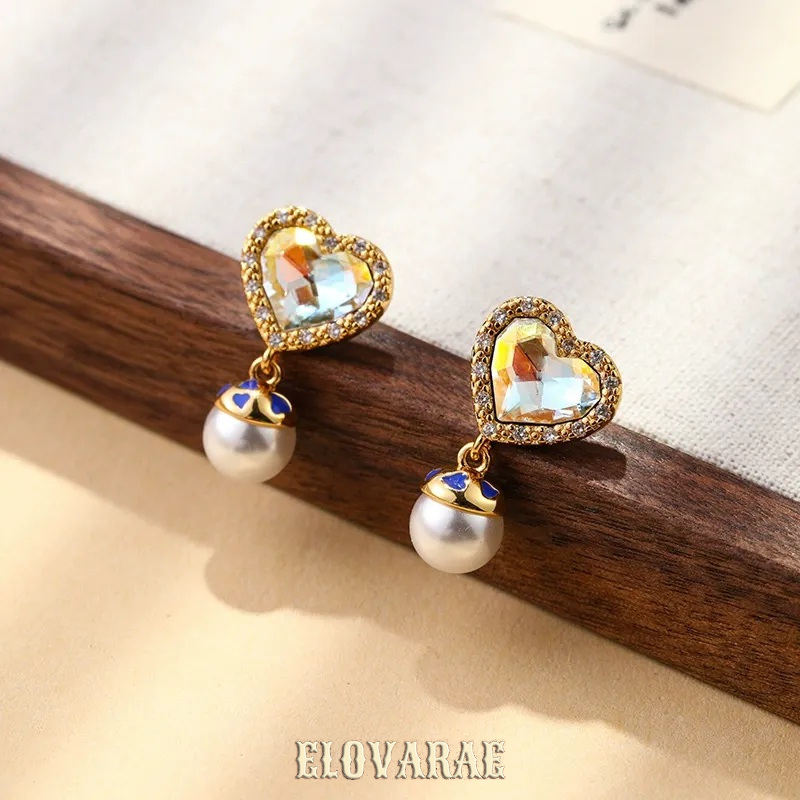 Liora Gleam Pearl Heart Stud Earrings product image 7